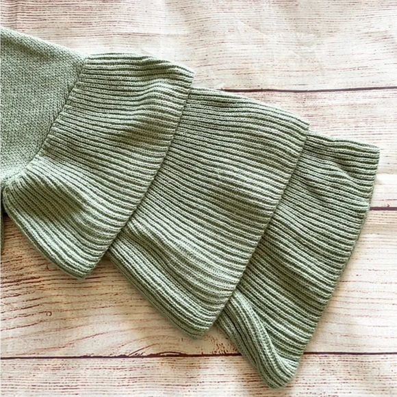 Poof Green Pullover Ruffle Tiered Sleeve Sweater - Picture 2 of 7